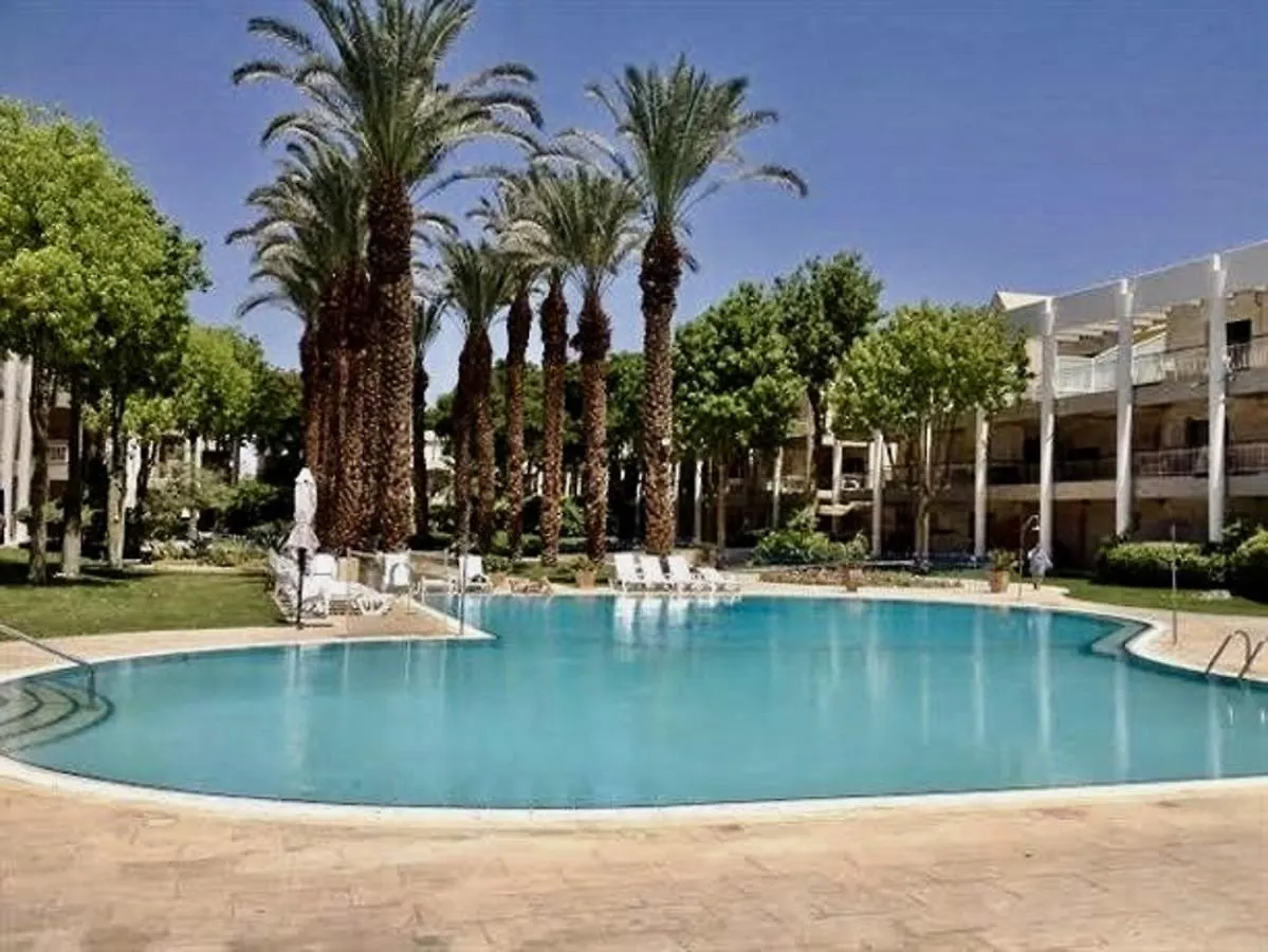 Esterin Royal Park Apartments Ελάτ