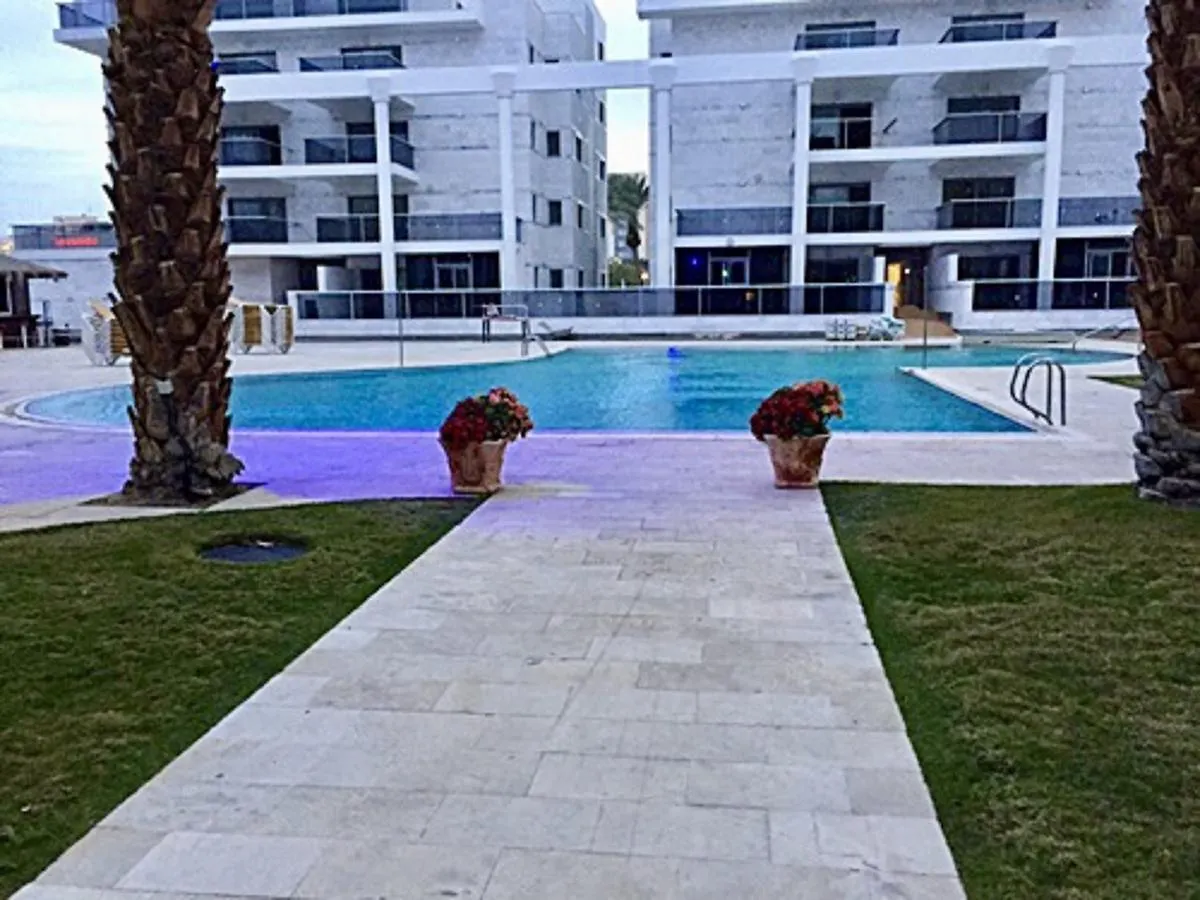 Esterin Royal Park Apartments Ελάτ